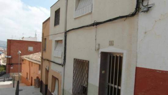 Chalet Adosado en venta en Calle Once Vigas Yecla Murcia