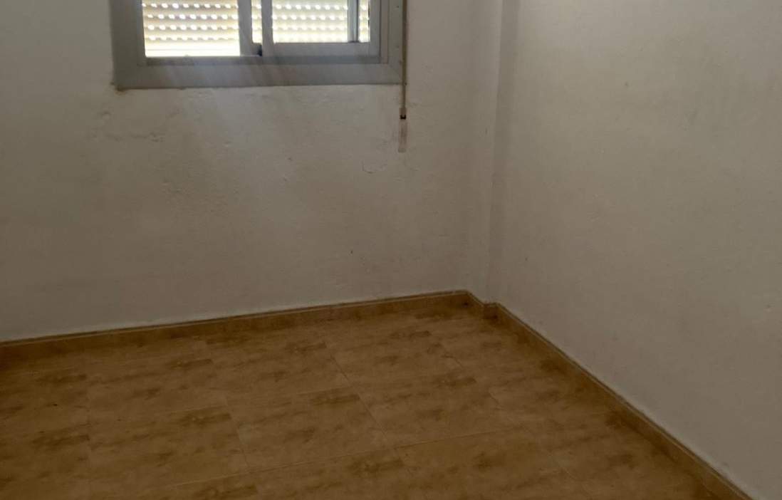 Piso en venta en Benicalap, Valencia