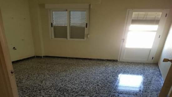 Piso en venta  en Calle Francisco Azorín, Yecla, Murcia