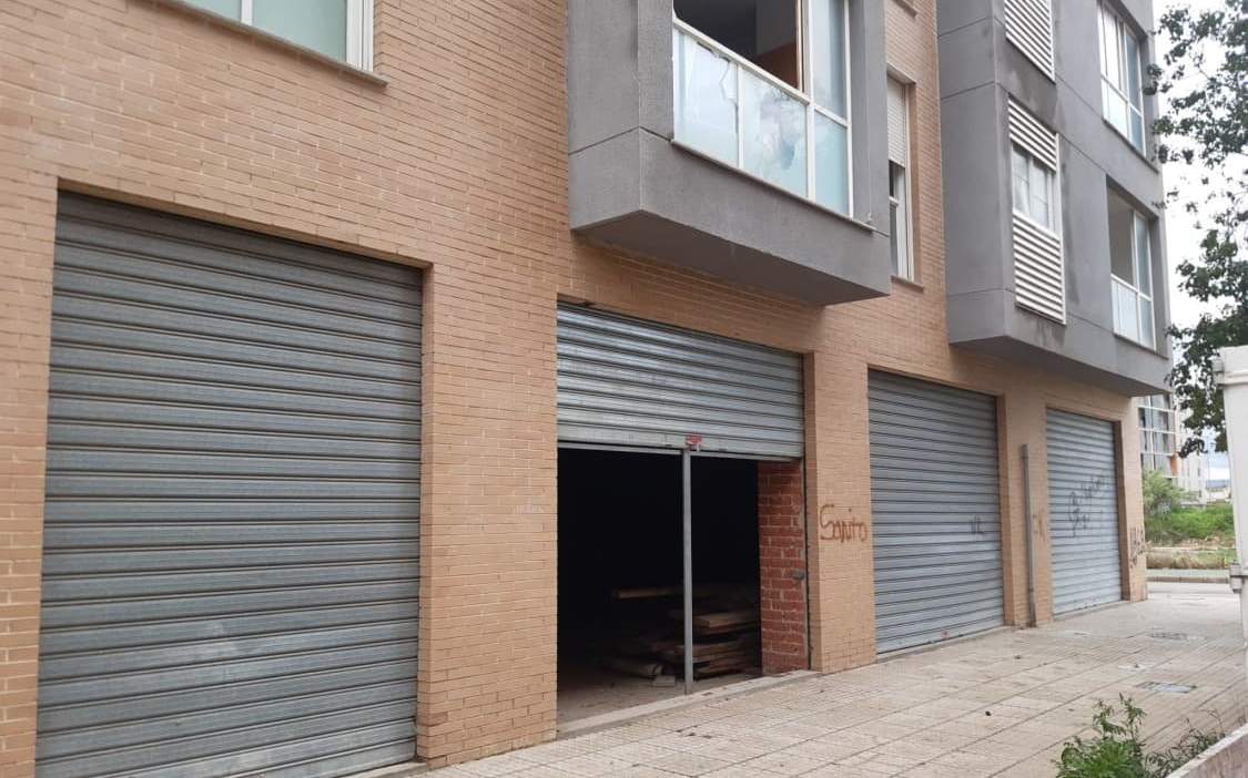 Local en venta en Carlet, Valencia