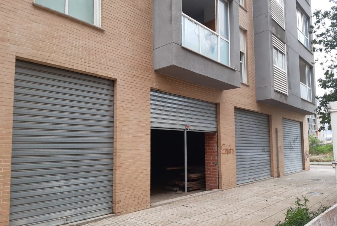 Local en venta en Carlet, Valencia