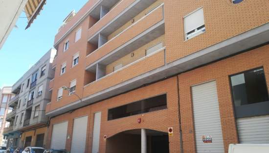 Garaje en venta  en Calle San Isidro Villena Alicante