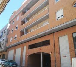 Garaje en venta  en Calle San Isidro Villena Alicante