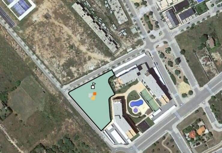Se vende suelo urbano terciario en ctramuntana en Torreblanca por 395.000 de 4.602m