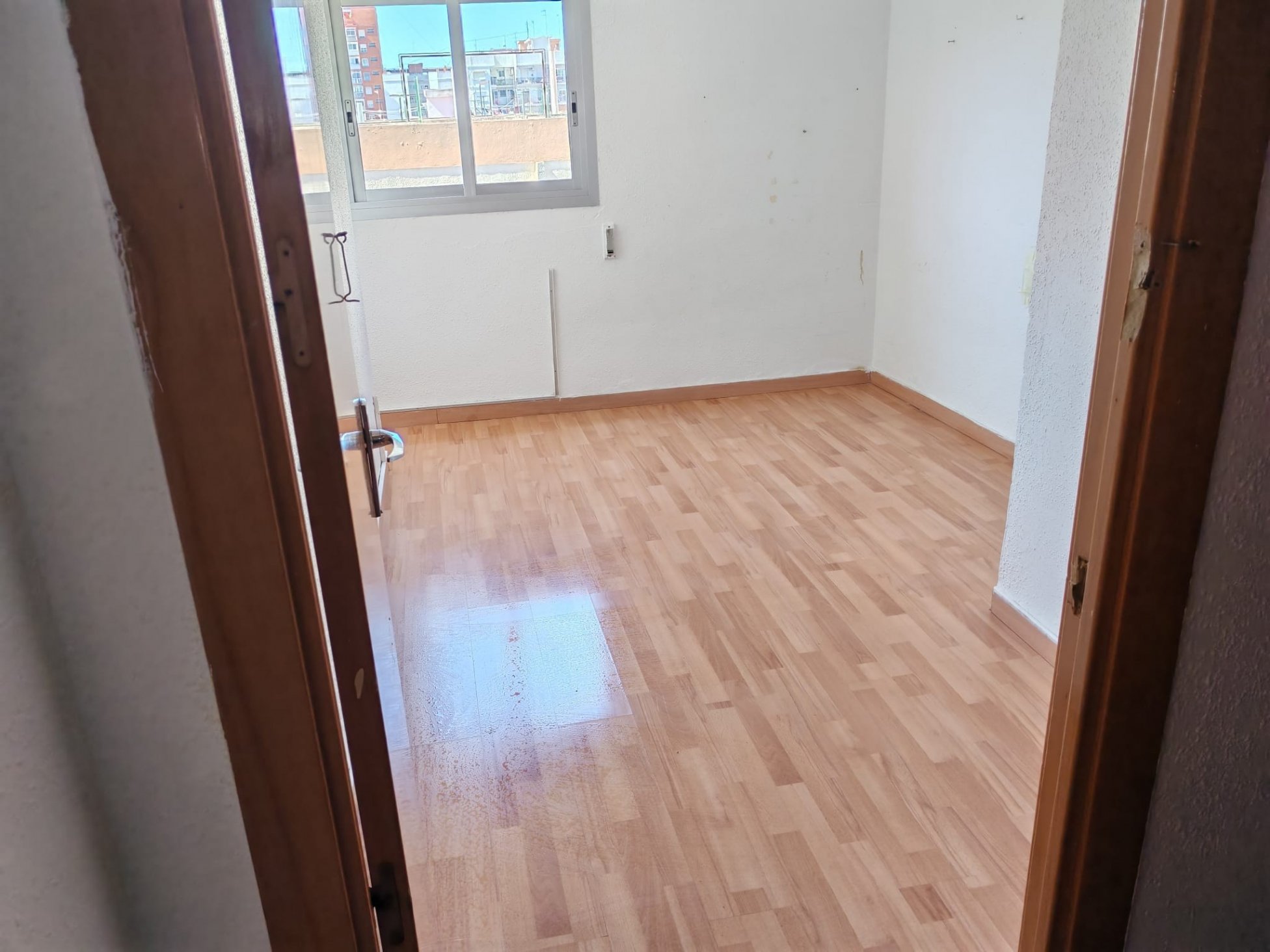 Piso en venta en Mislata, Valencia