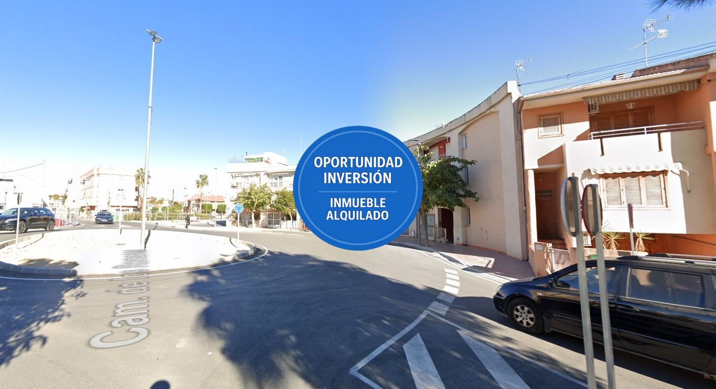 Casa Adosada en venta en Alcantarilla, Murcia