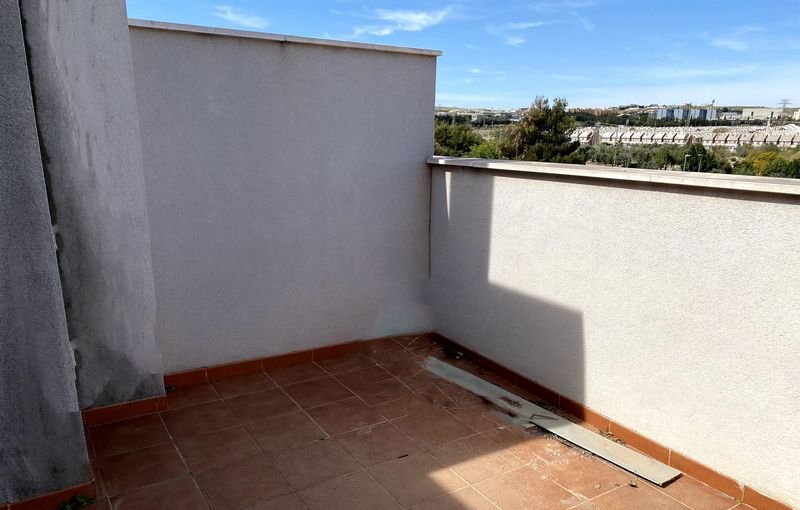 Compra piso en cpintor antonio hernandez carpe espinardo en Murcia por 101000 de 85m y 5 habitaciones