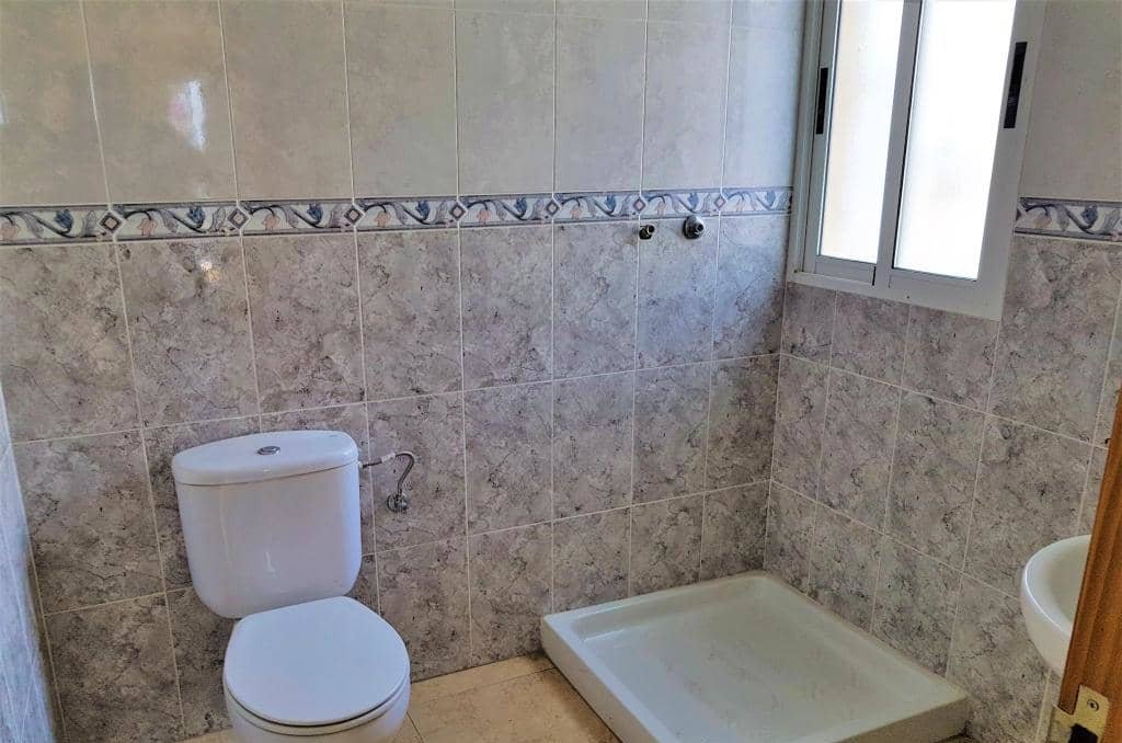 Unifamiliar Adosada en venta  en Avenida Palacios Formentera Del Segura Alicante