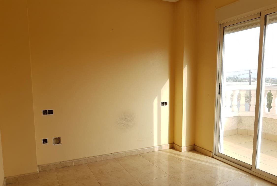 Unifamiliar Adosada en venta  en Avenida Palacios Formentera Del Segura Alicante