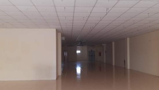 Venta de local comercial en calle arcadi garcia sanz VillarrealVila-real por 126.000 de 314m en perfectas condiciones