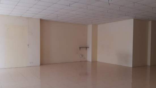 Venta de local comercial en calle arcadi garcia sanz VillarrealVila-real por 126.000 de 314m en perfectas condiciones