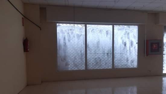 Venta de local comercial en calle arcadi garcia sanz VillarrealVila-real por 126.000 de 314m en perfectas condiciones