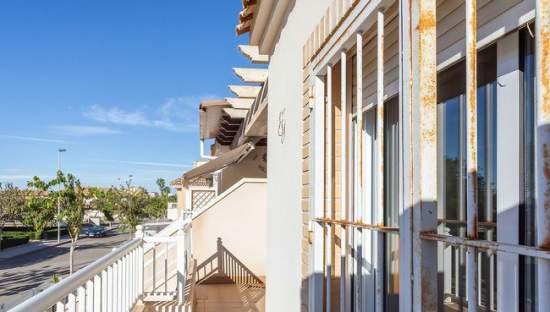 Chalet En Venta En Calle Madre De Dios, Pilar De La Horadada, Alicante