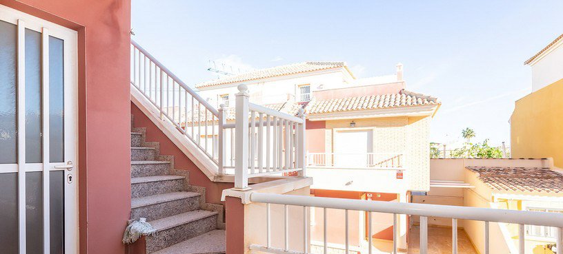 Chalet En Venta En Calle Madre De Dios, Pilar De La Horadada, Alicante