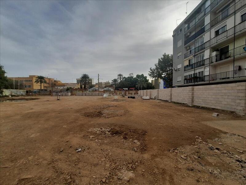 Terreno en venta en Benetúser, Valencia