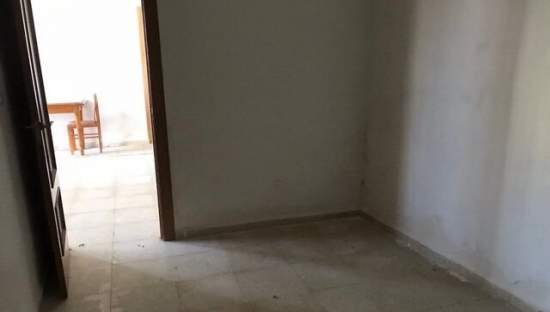Venta de piso por 81900 con 138m y 3 habitaciones en calle san pedro Murcia