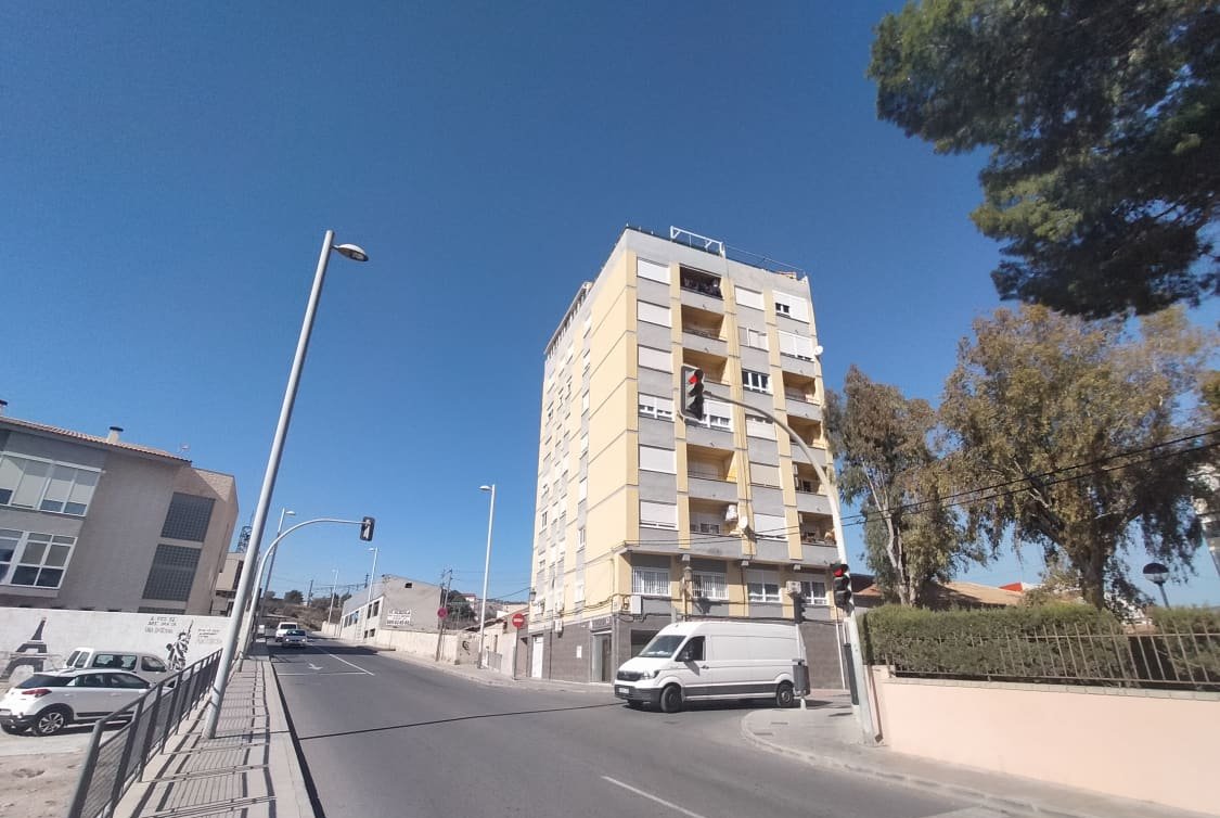 Piso en venta  en Calle Rio Bidasoa, Elda, Alicante