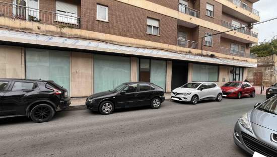 Local en alquiler y venta en Burjasot, Valencia