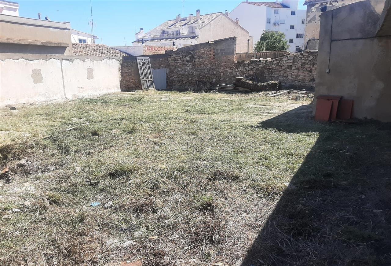 Terreno en venta en Chiva, Valencia