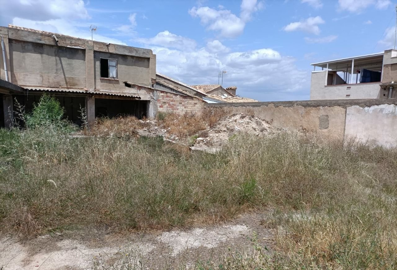 Terreno en venta en Chiva, Valencia