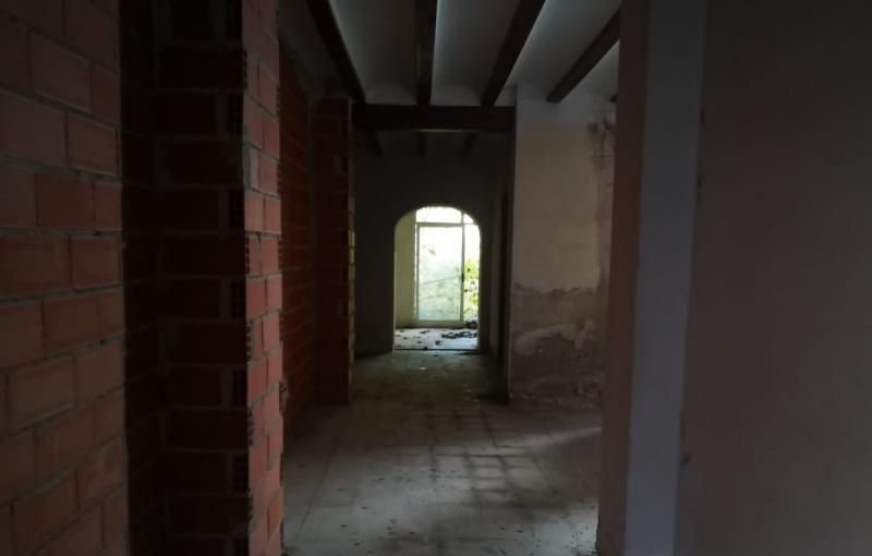Casa adosada a la venta en cmayor Guadasequies por 118000 de 286m y una habitacion