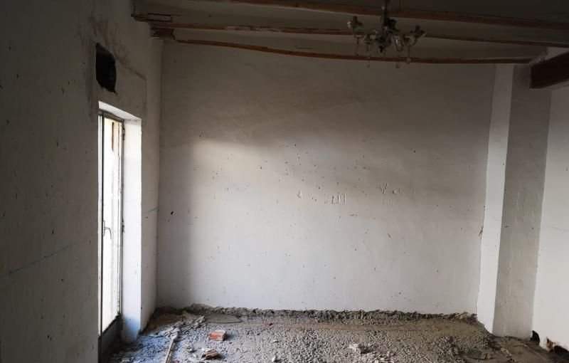 Casa adosada a la venta en cmayor Guadasequies por 118000 de 286m y una habitacion