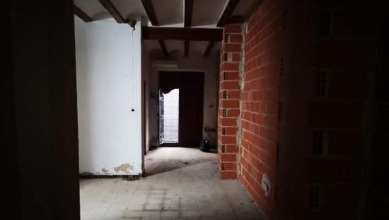 Casa adosada a la venta en cmayor Guadasequies por 118000 de 286m y una habitacion