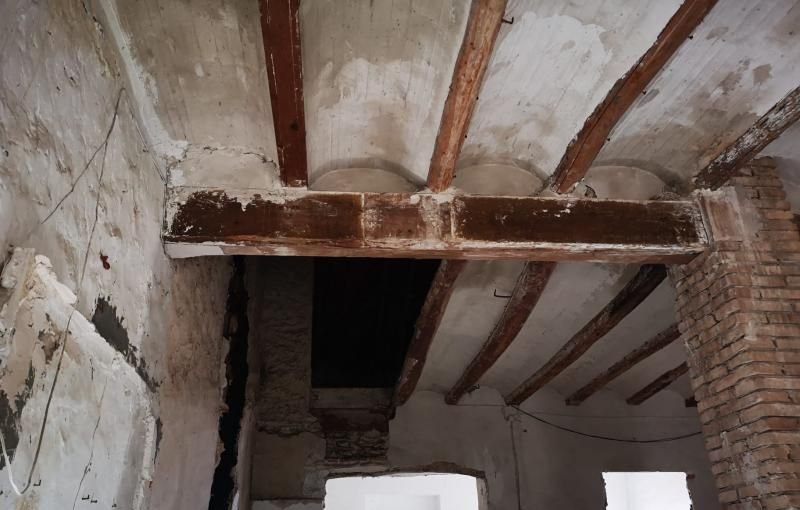 Casa adosada a la venta en cmayor Guadasequies por 118000 de 286m y una habitacion