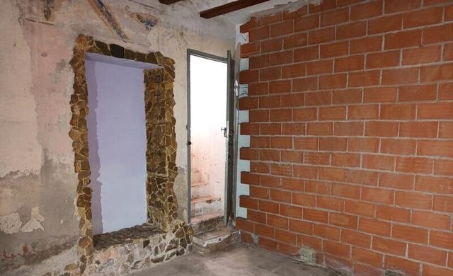 Casa adosada a la venta en cmayor Guadasequies por 118000 de 286m y una habitacion