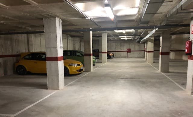 Garaje en venta  en Calle San Juan Ribera Y Manuel De Falla Castalla Alicante