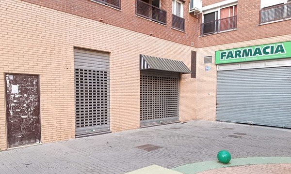 Local Comercial en venta  en Calle Torrentina, Torrente, Valencia