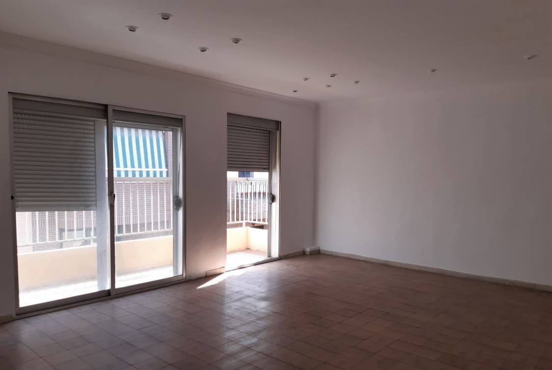 Piso en venta  en Calle Guillem De Castro Alberic Valencia