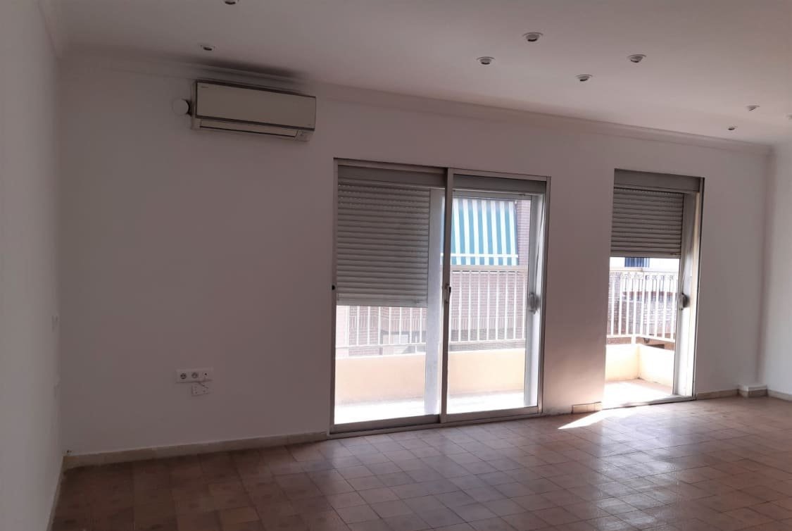 Piso en venta  en Calle Guillem De Castro Alberic Valencia