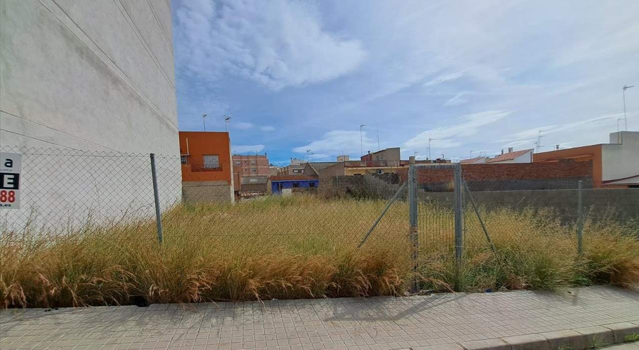 Terreno Urbano en venta en Almenara, Castellón