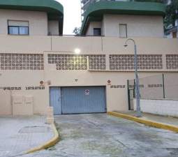 Garaje en venta  en Calle Viena Benidorm Alicante