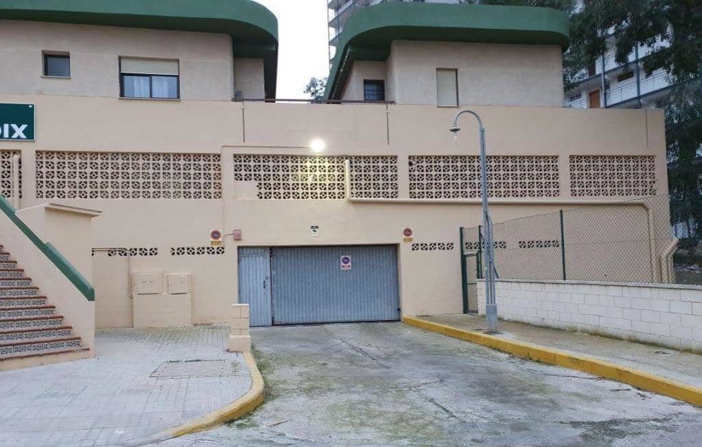 Garaje en venta  en Calle Viena Benidorm Alicante