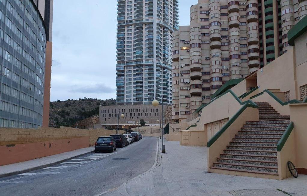 Garaje en venta  en Calle Viena Benidorm Alicante