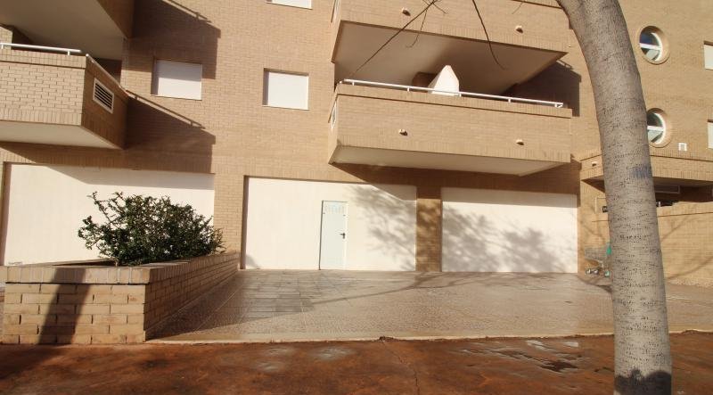 Local comercial en venta en ccentral - edificio jardines del mar ii Oropesa del MarOrpesa por 43.000 con 101m