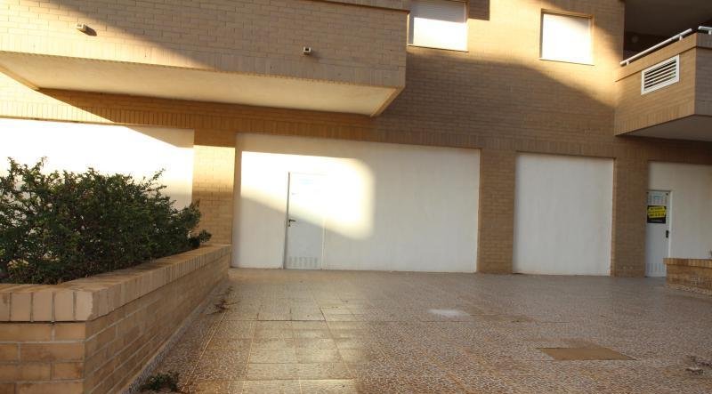 Local comercial en venta en ccentral - edificio jardines del mar ii Oropesa del MarOrpesa por 43.000 con 101m