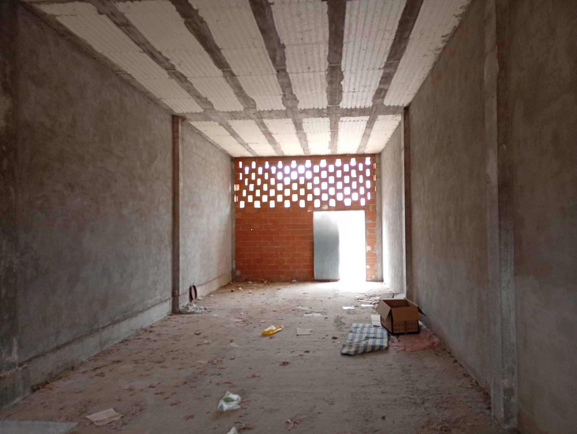 Local en venta en La Nucia, Alicante