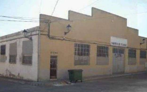 Nave Adosada en venta  en Calle Tractat Dalmizrra Campo De Mirra Alicante