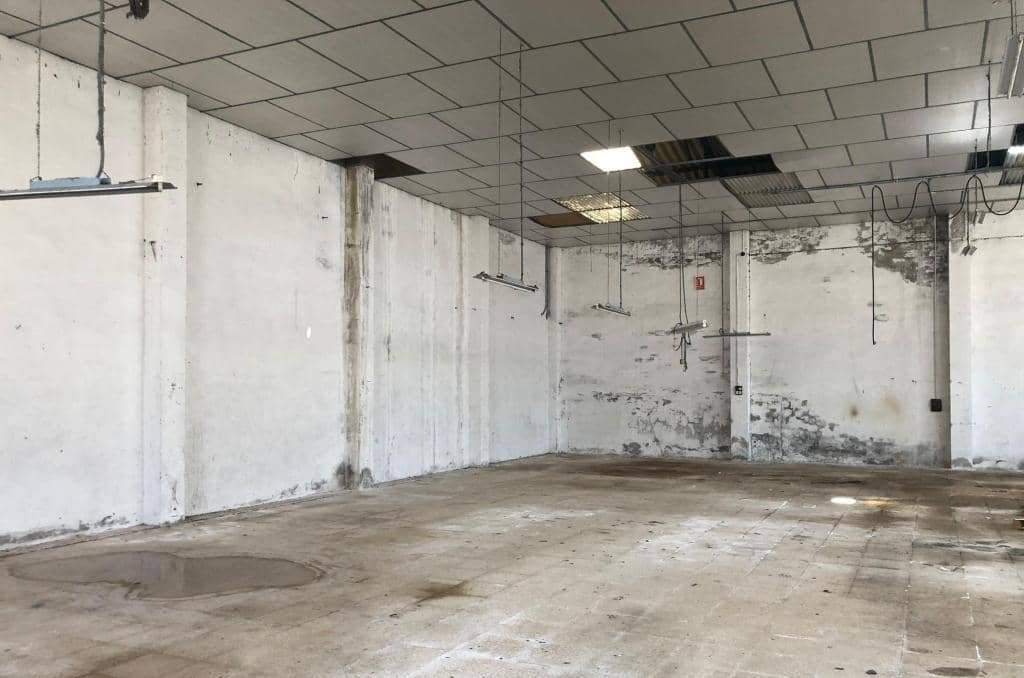 Nave Adosada en venta  en Calle Tractat Dalmizrra Campo De Mirra Alicante
