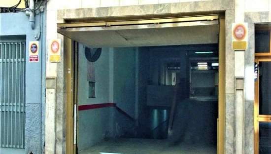 Garaje en venta en Calle Goya Novelda Alicante