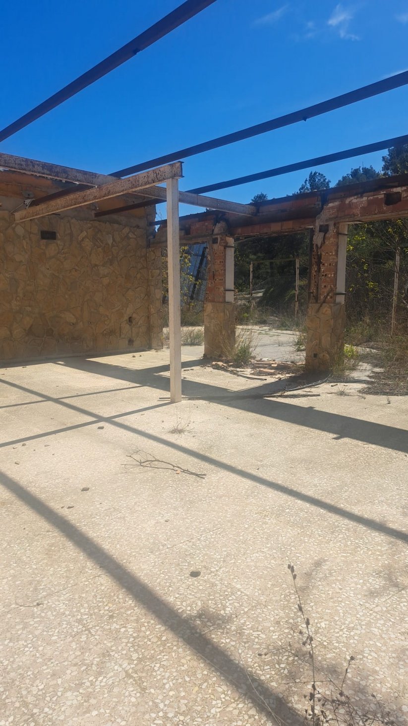 Edificio en venta en Serra, Valencia