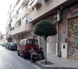 Local Comercial en venta  en Calle Mare De Deu Del Remei Mutxamel Alicante