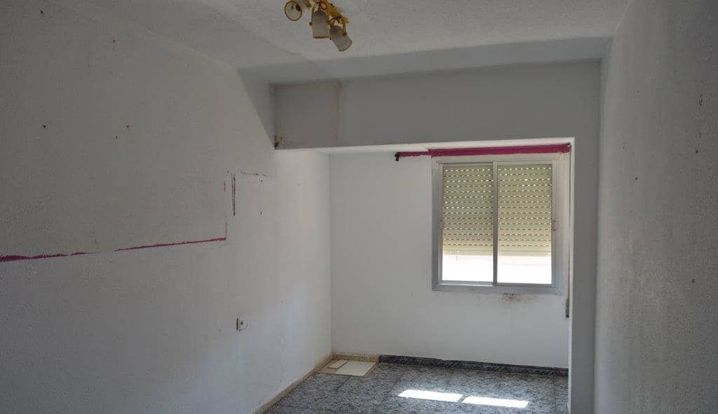 Piso en venta en Villena, Alicante