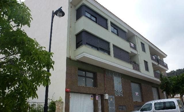 Garaje en venta  en Calle Emilio Estrela, Enguera, Valencia