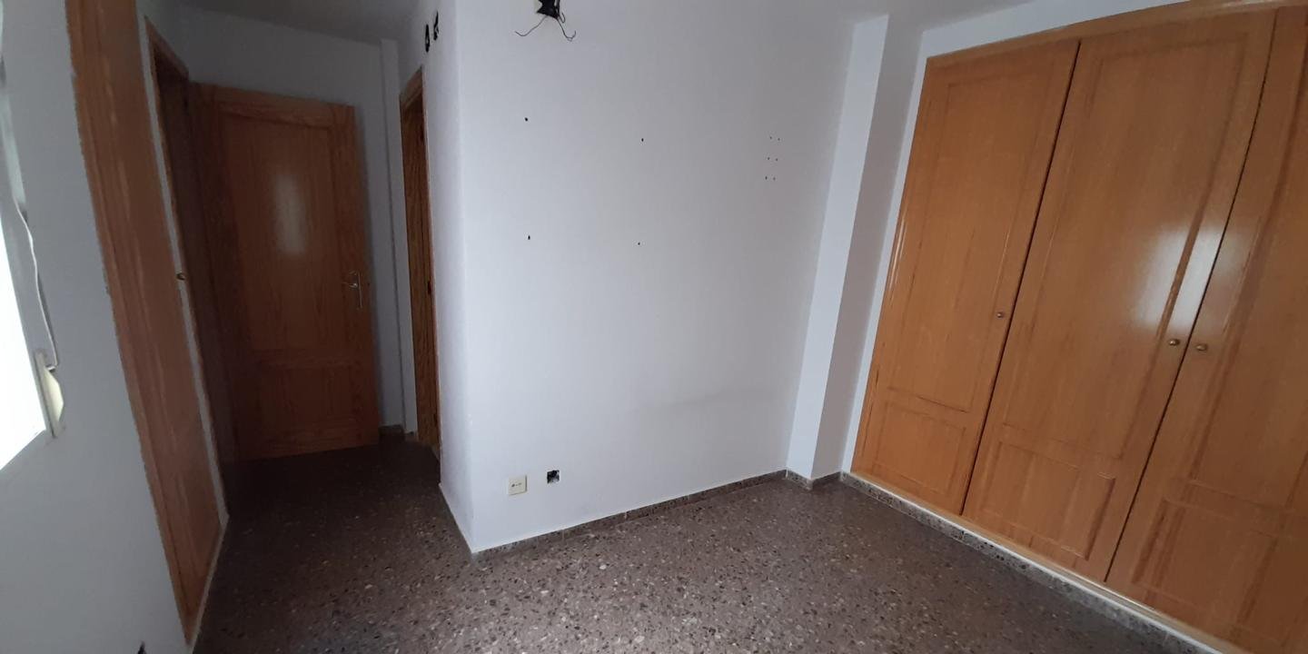 Pisos con garaje y trastero en C de la Concordia, Llíria Valencia