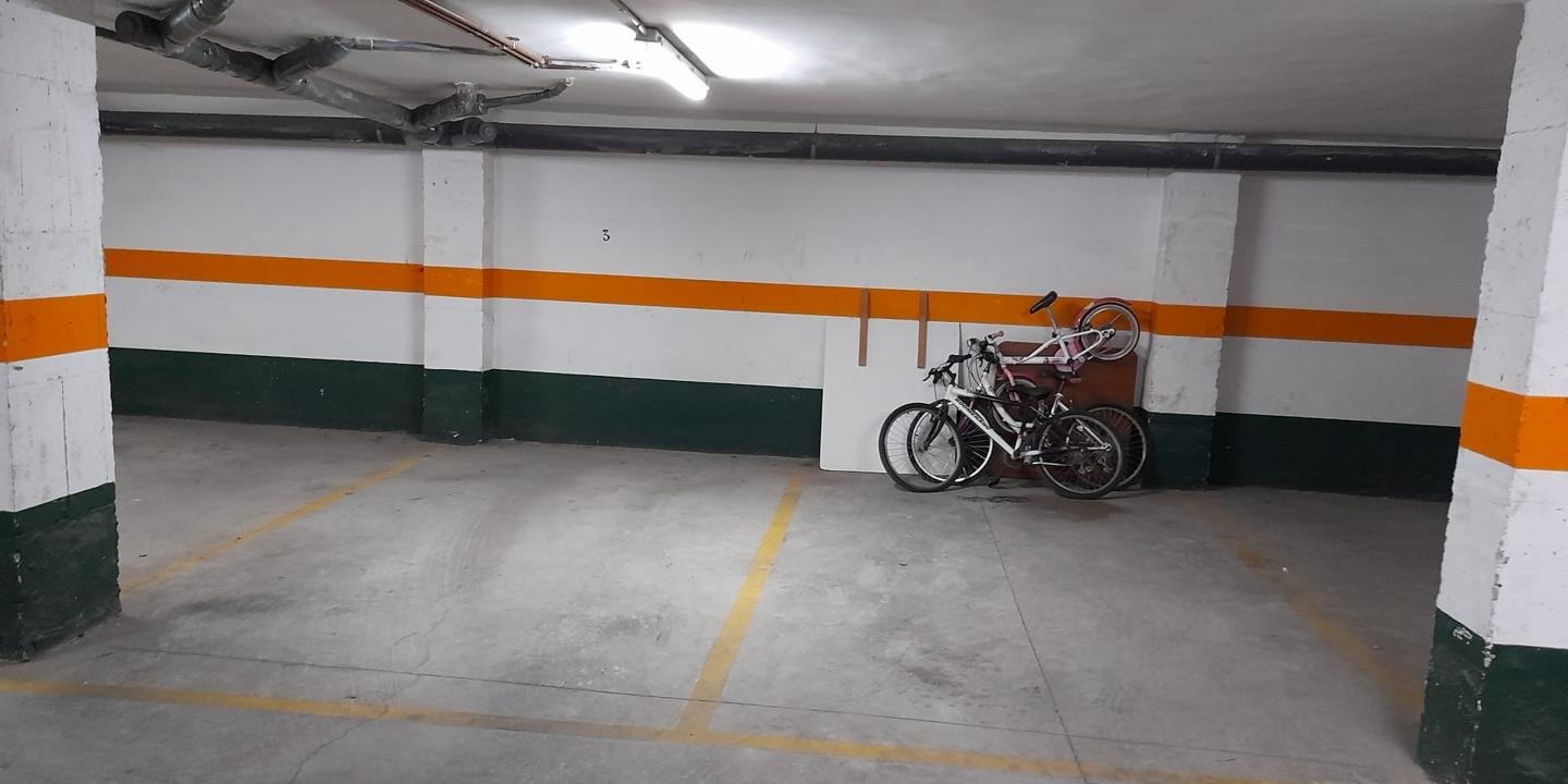 Pisos con garaje y trastero en C de la Concordia, Llíria Valencia