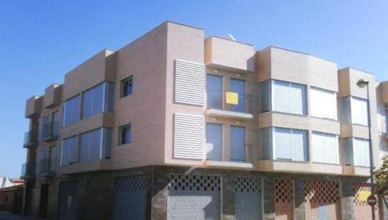 Descubre garaje en calle de serra en Massamagrell por 3.900 con 30m